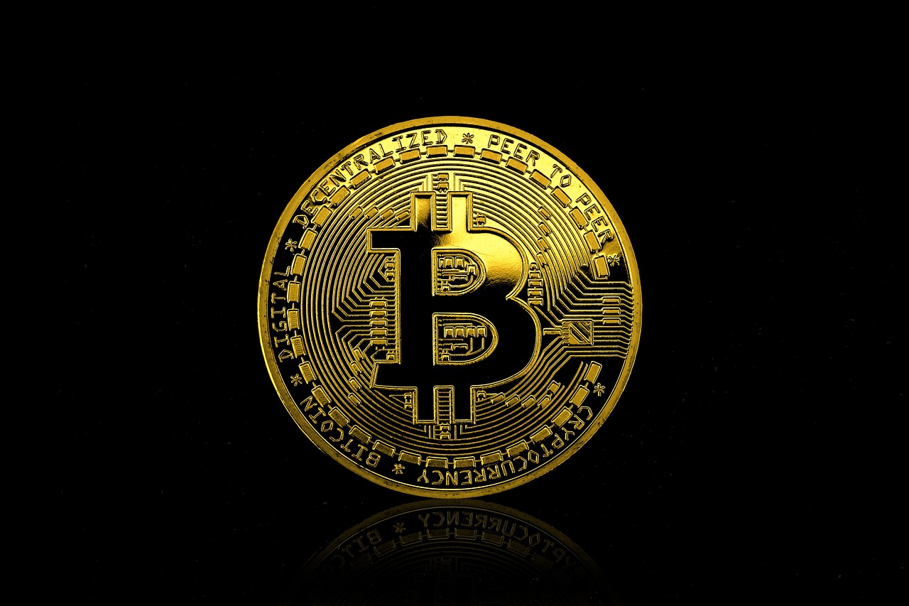 クレカと貯金を仮想通貨と併用するメリットは？