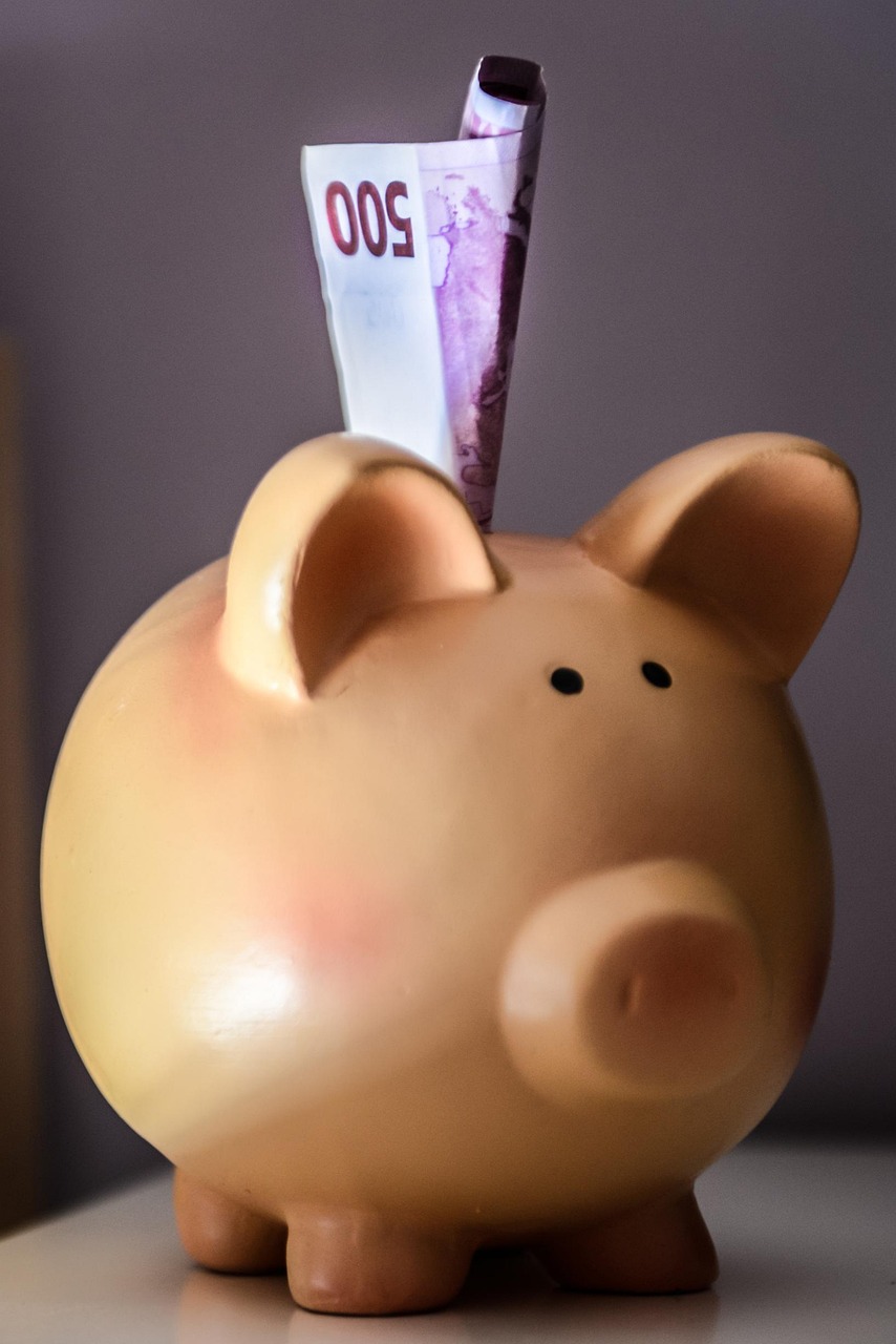 クレカの利用が貯金や住民税に与える影響は？