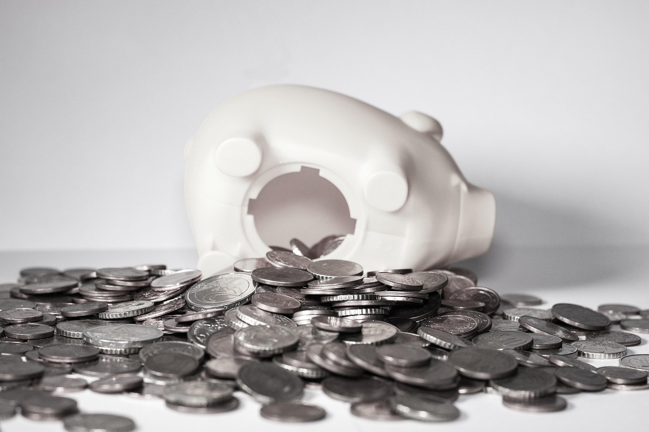 クレカを使った貯金にコスパが良いサービスは何ですか？