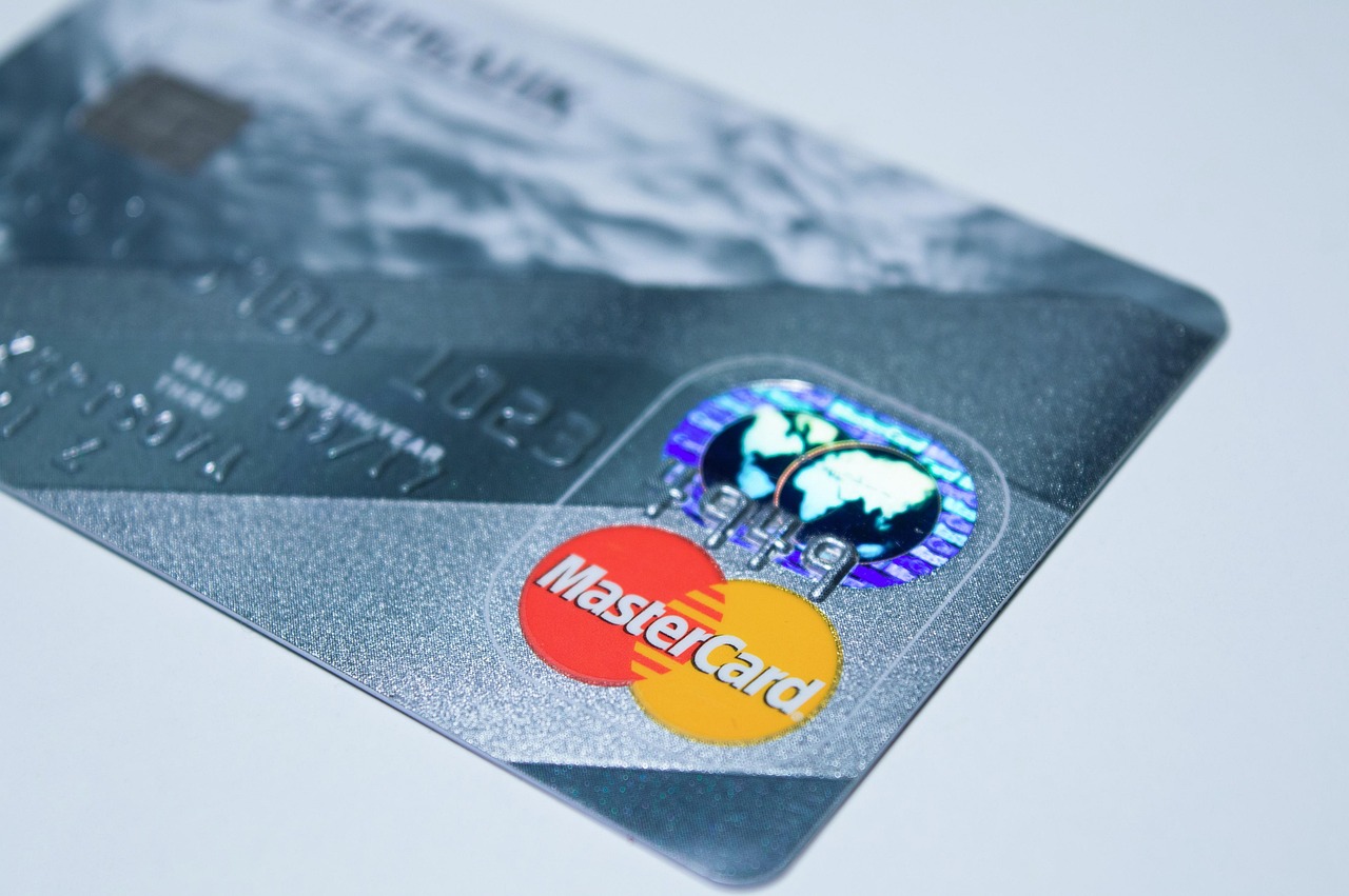 クレジットカードの引き落としを正しく仕訳する方法は？